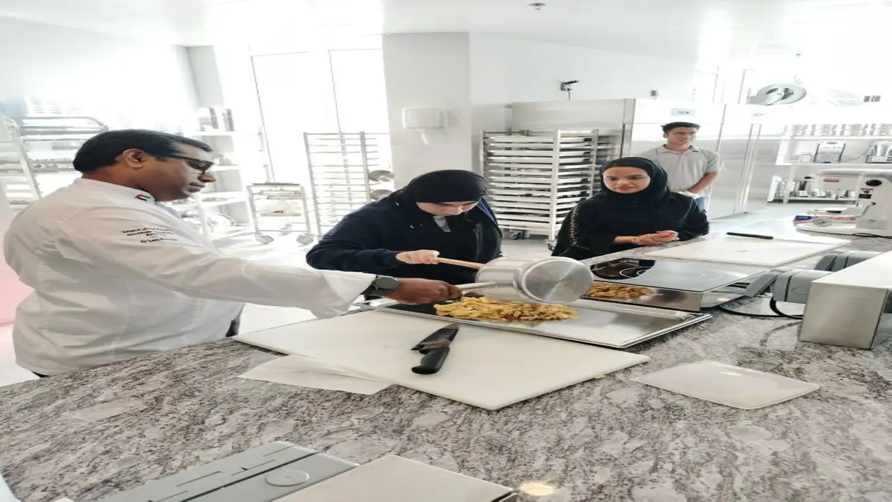 فرص جديدة لطلبة التوحد في قطاع الضيافة بأبوظبي